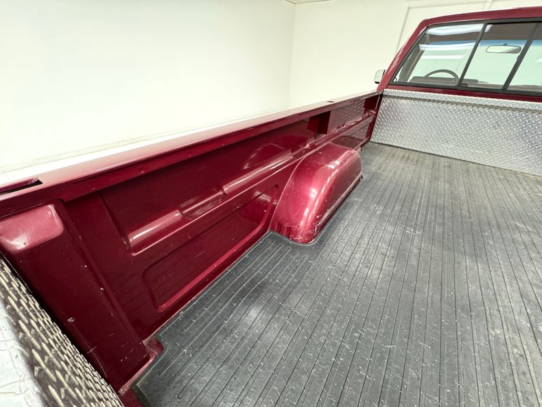 Gmc-Other-1988-Cranberry-Dark-Red-39