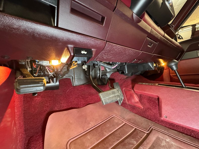 Gmc-Other-1988-Cranberry-Dark-Red-9