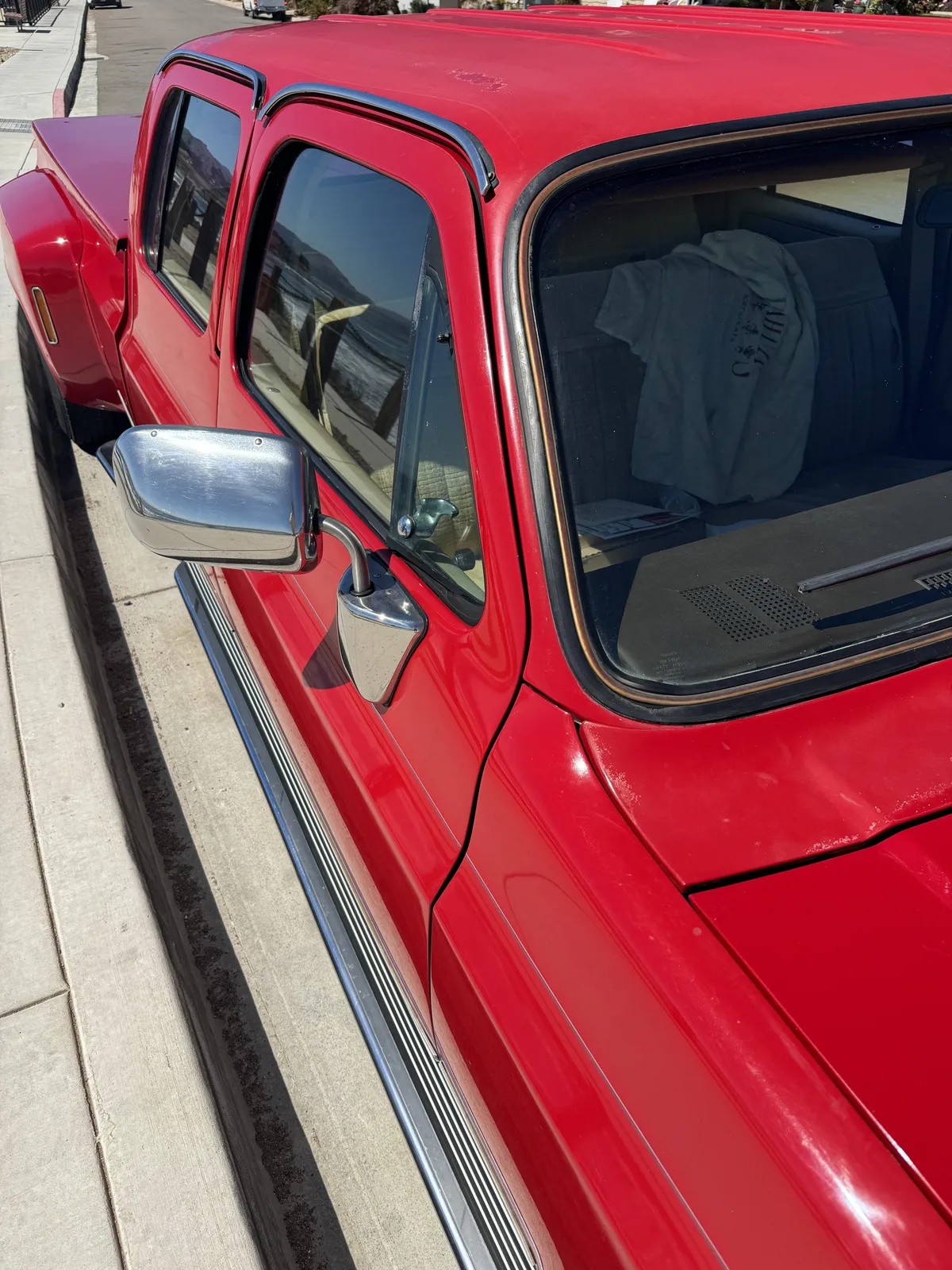Gmc-Sierra-3500-1982-Red-Beige-7