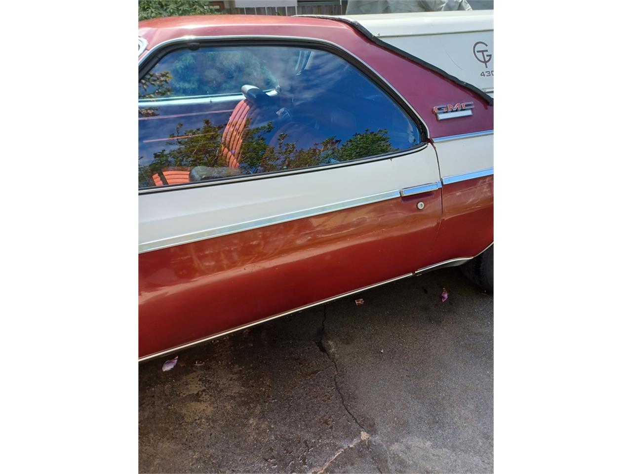 Gmc-Sprint-1975-White-and-burgundy-Burgundy-34