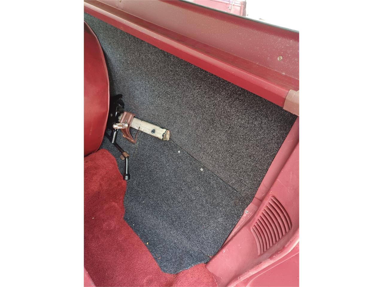 Gmc-Sprint-1975-White-and-burgundy-Burgundy-63