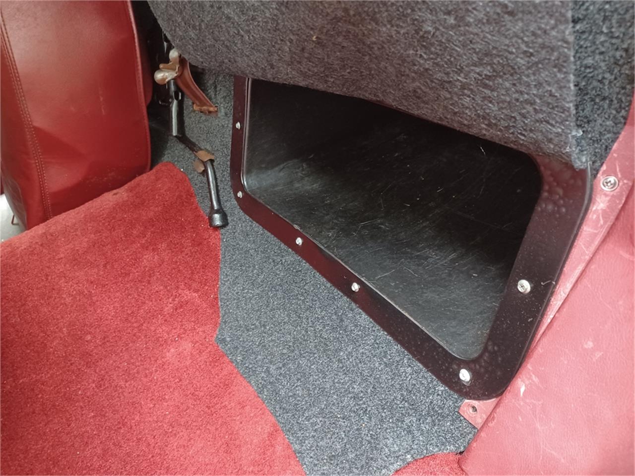 Gmc-Sprint-1975-White-and-burgundy-Burgundy-64