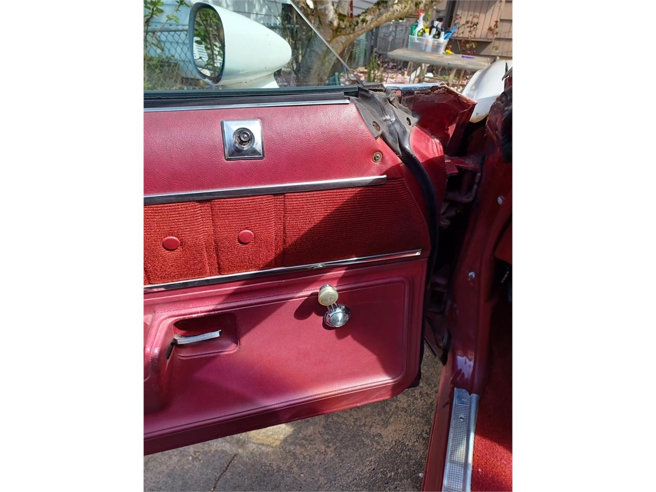 Gmc-Sprint-1975-White-and-burgundy-Burgundy-70