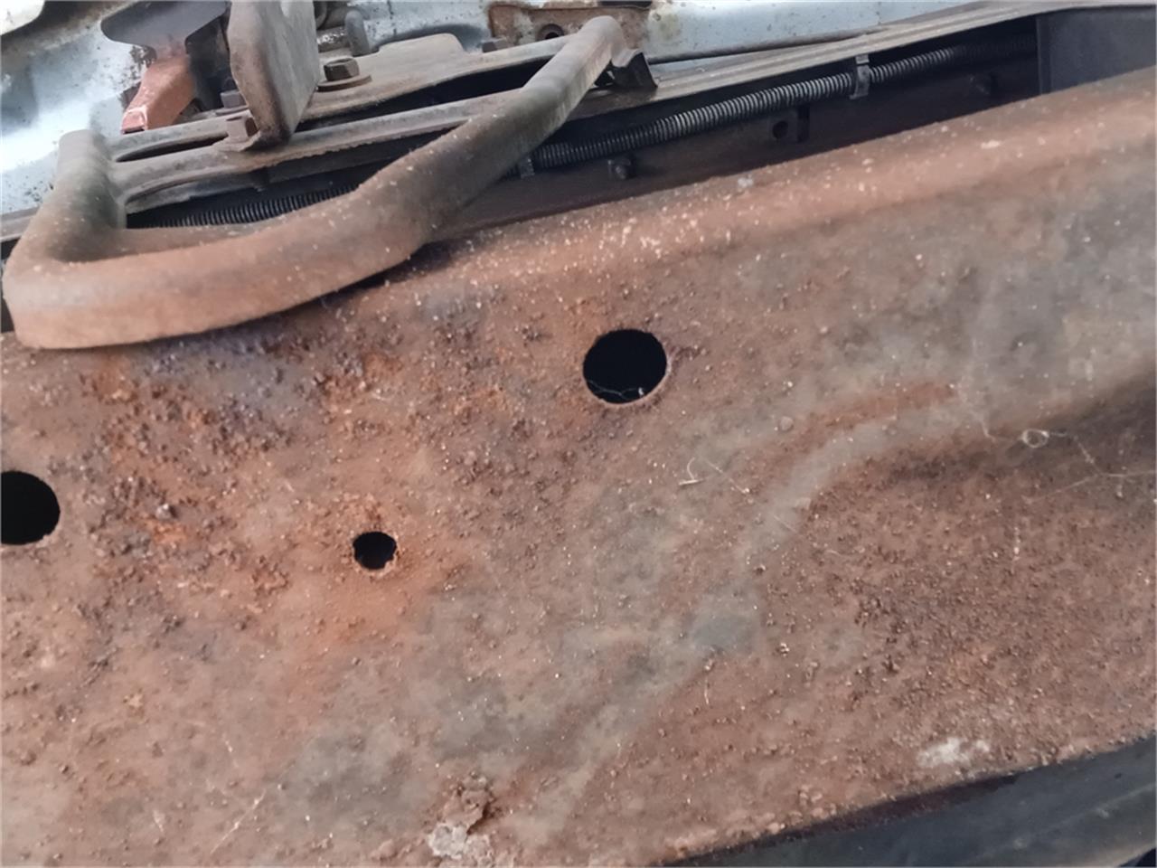 Gmc-Sprint-1975-White-and-burgundy-Burgundy-85