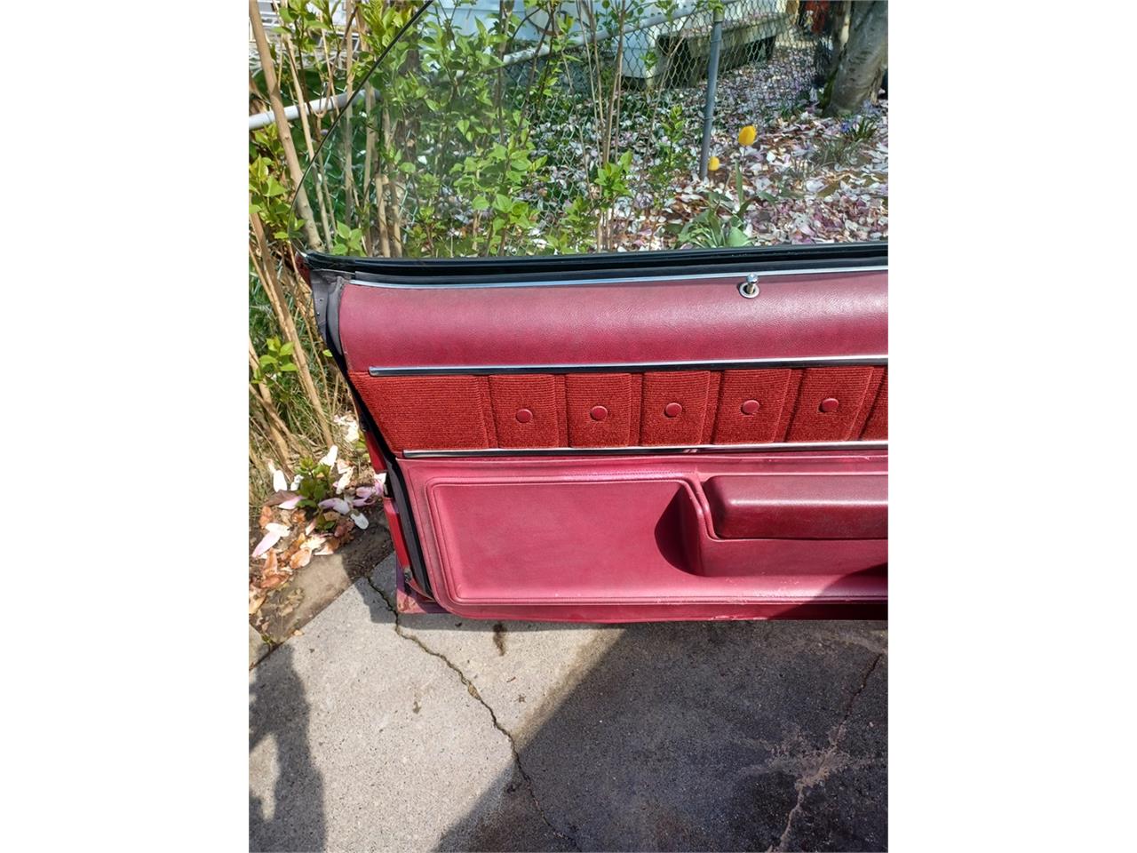 Gmc-Sprint-1975-White-and-burgundy-Burgundy-95