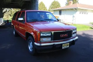 Gmc-Suburban-1992-Red-Grey-4