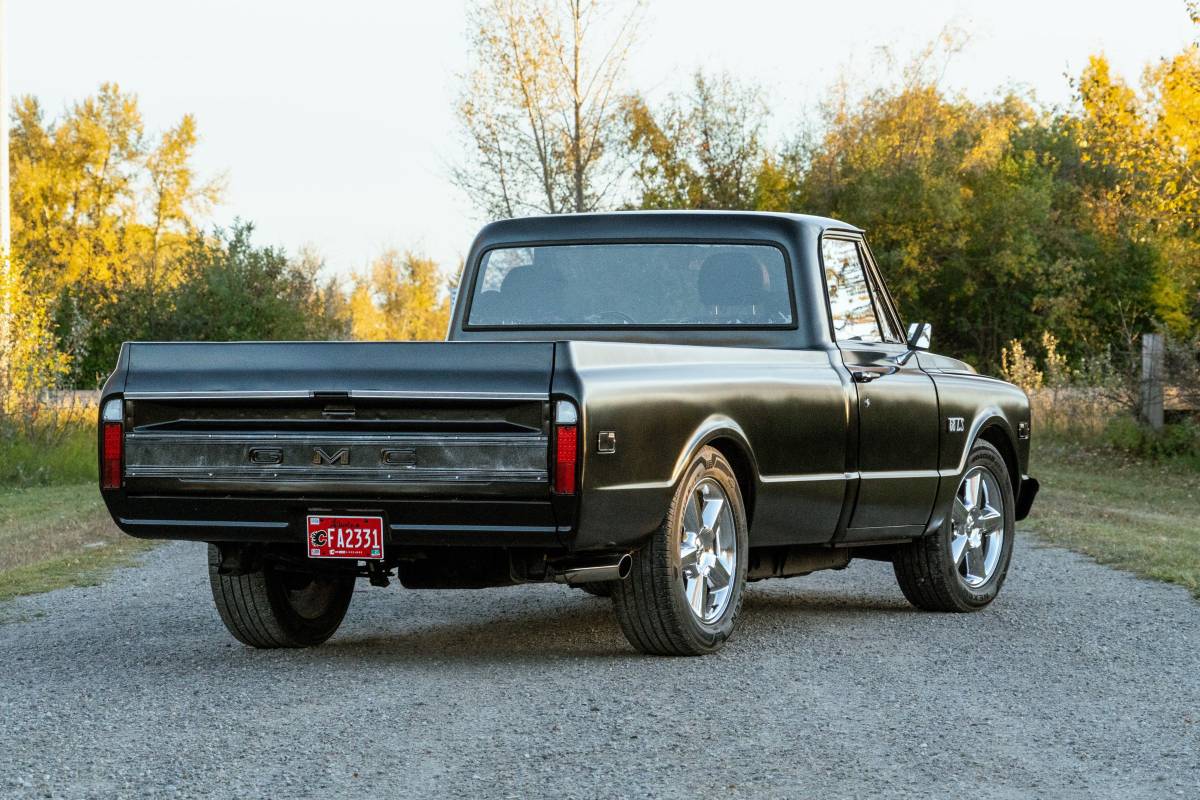 Gmc-c15-1968-black-3