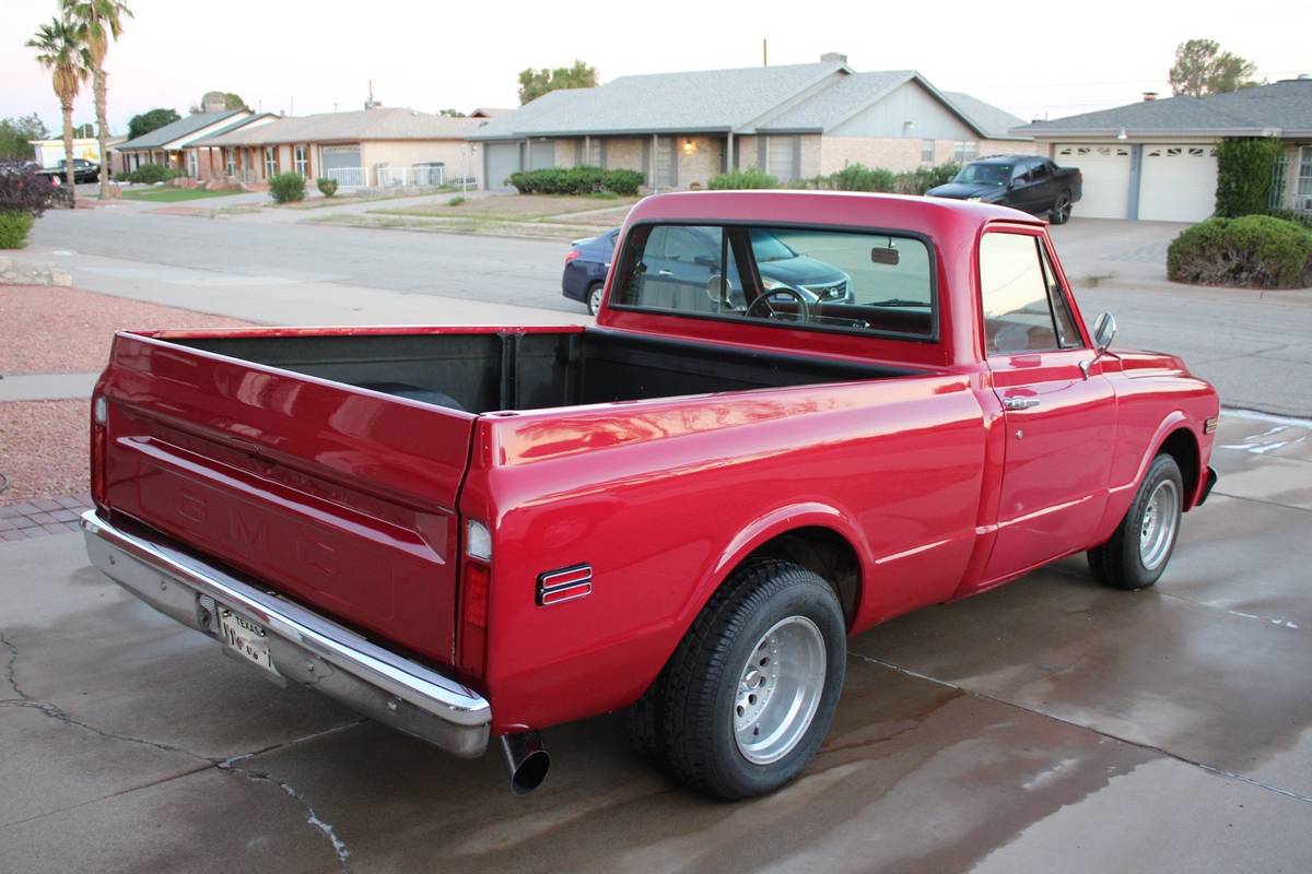 Gmc-c1500-1970-red-1