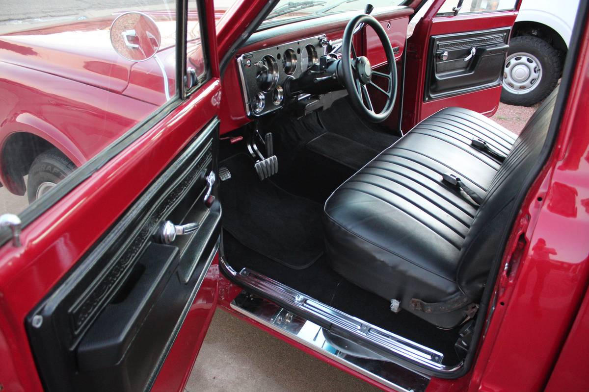 Gmc-c1500-1970-red-7