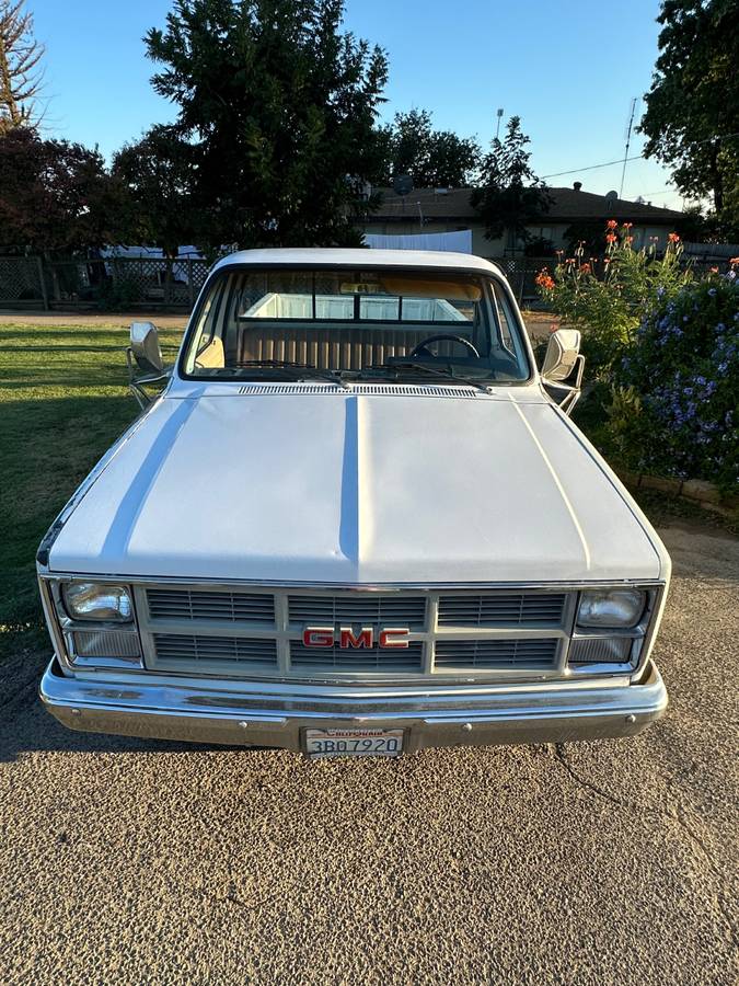Gmc-c2500-1984-white-14