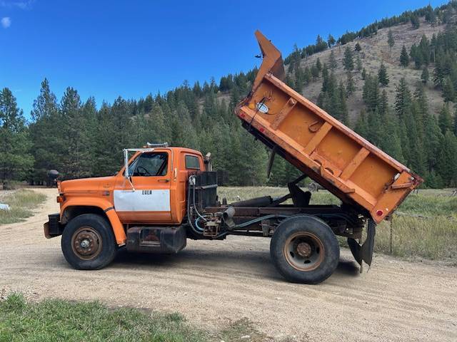 Gmc-c6500-diesel-1982-orange-3