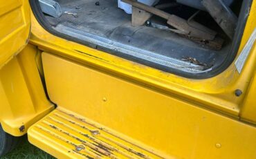 Gmc-c7000-1988-yellow-2