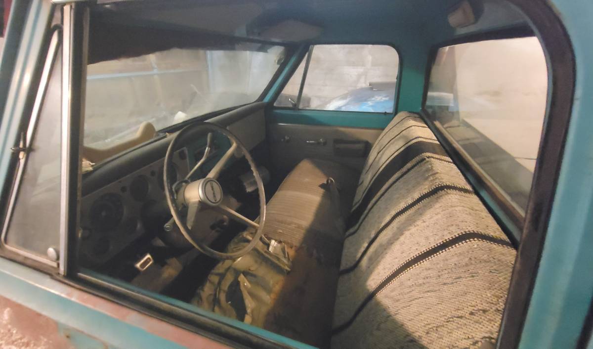 Gmc-custom-camper-1968-3