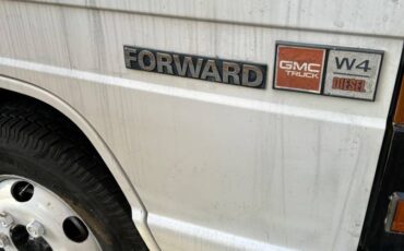 Gmc-diesel-1995-white-7