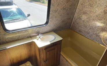 Gmc-frontier-1977-white-14