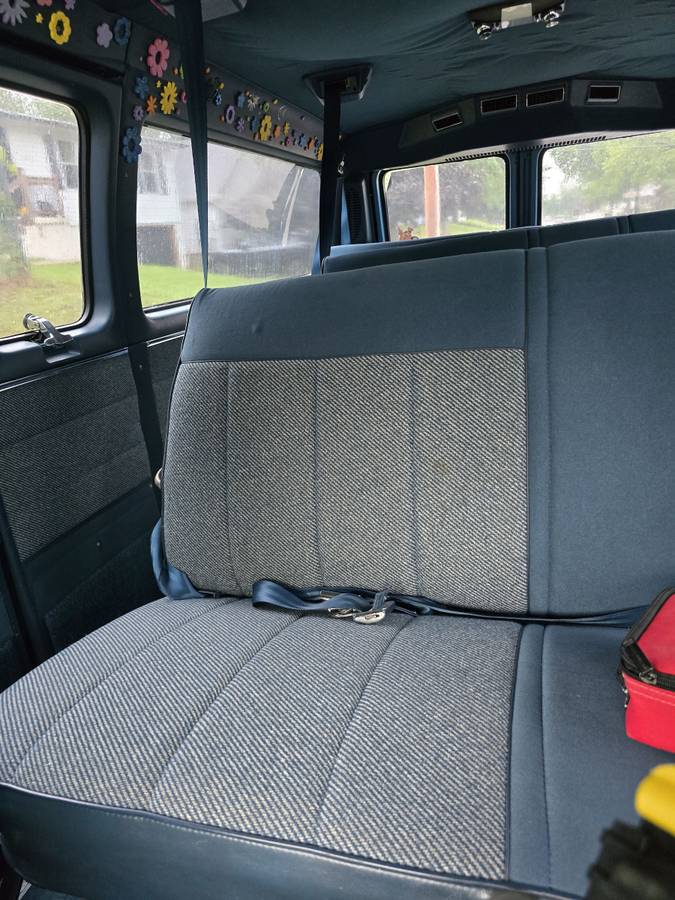Gmc-grand-rally-wagon-1989-blue-7