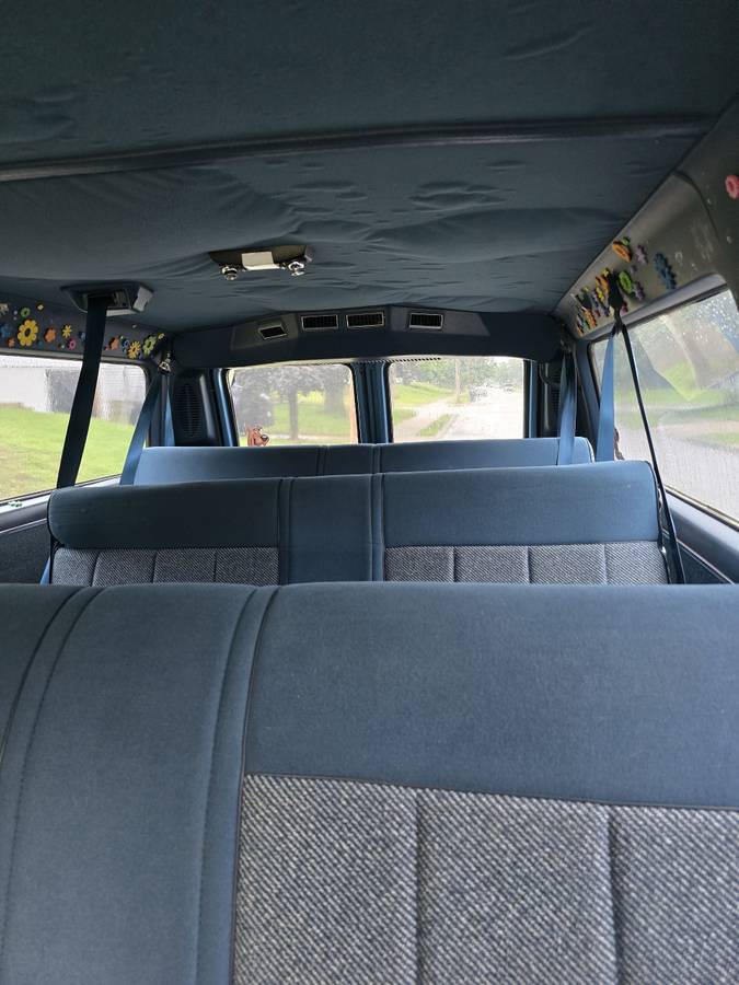 Gmc-grand-rally-wagon-1989-blue-9