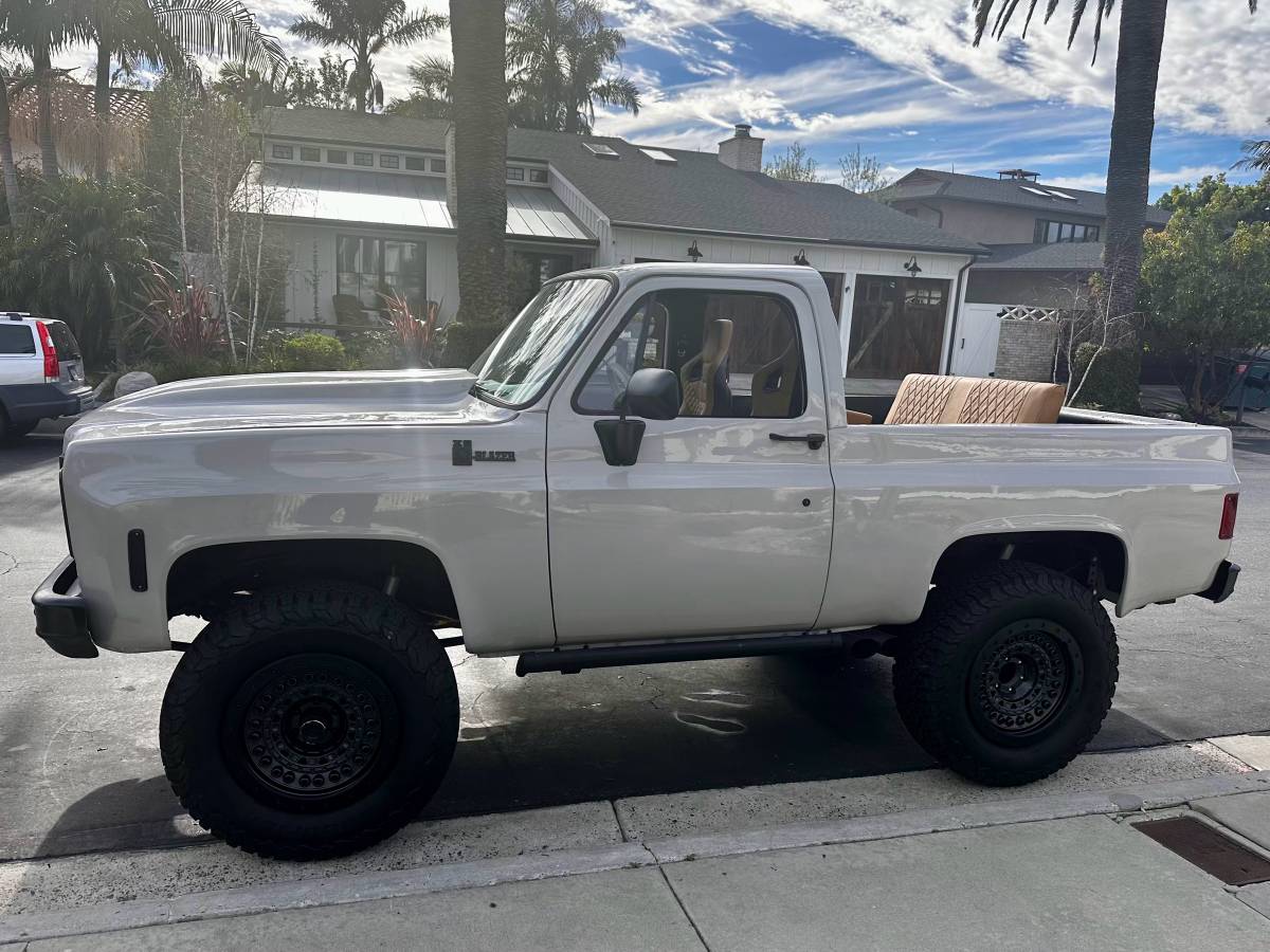 Gmc-jimmy-1976-grey-11