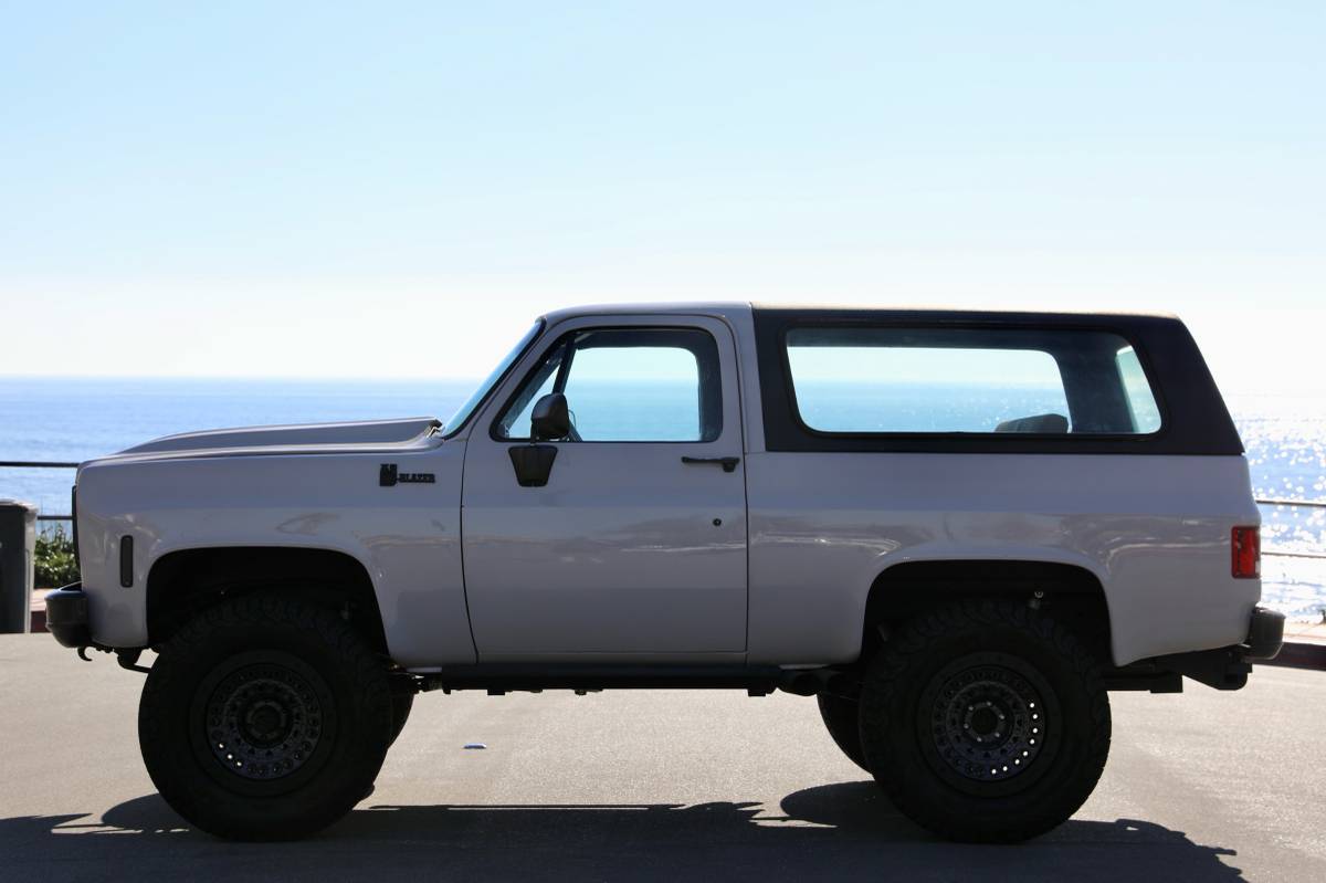 Gmc-jimmy-1976-grey-3