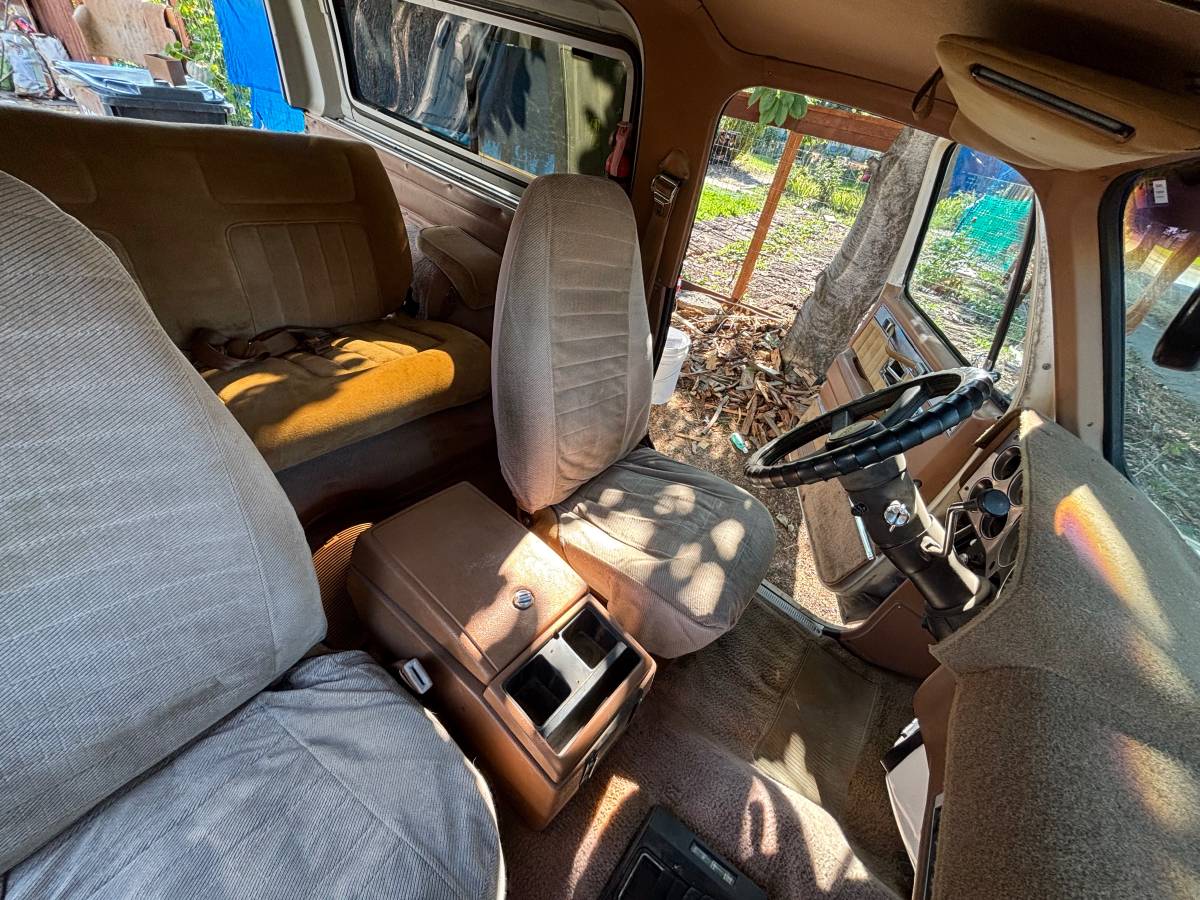 Gmc-jimmy-1990-9