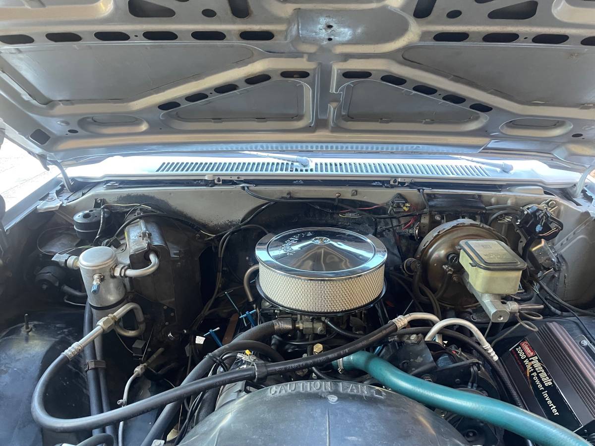 Gmc-jimmy-sierra-classic-1981-silver-15