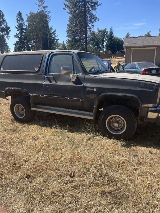 Gmc-jimmy-sierra-classic-1988-black-1