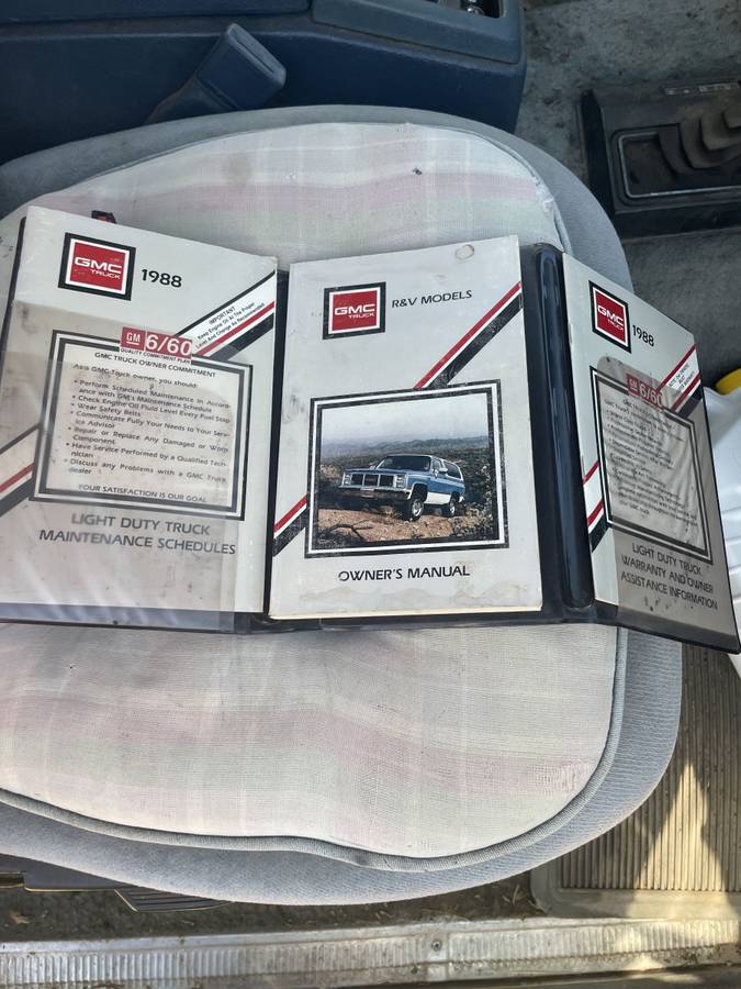 Gmc-jimmy-sierra-classic-1988-black-11