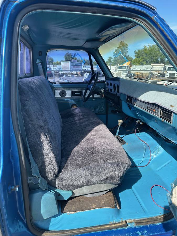 Gmc-k2500-1979-blue-11