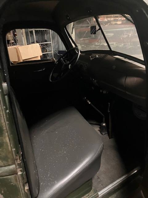 Gmc-pickup-1946-3