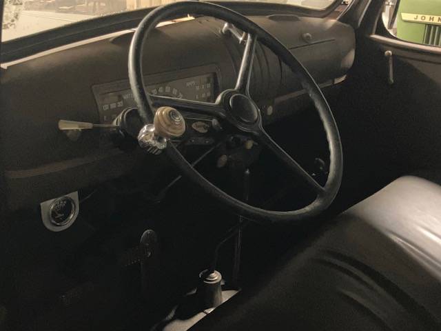 Gmc-pickup-1946-5
