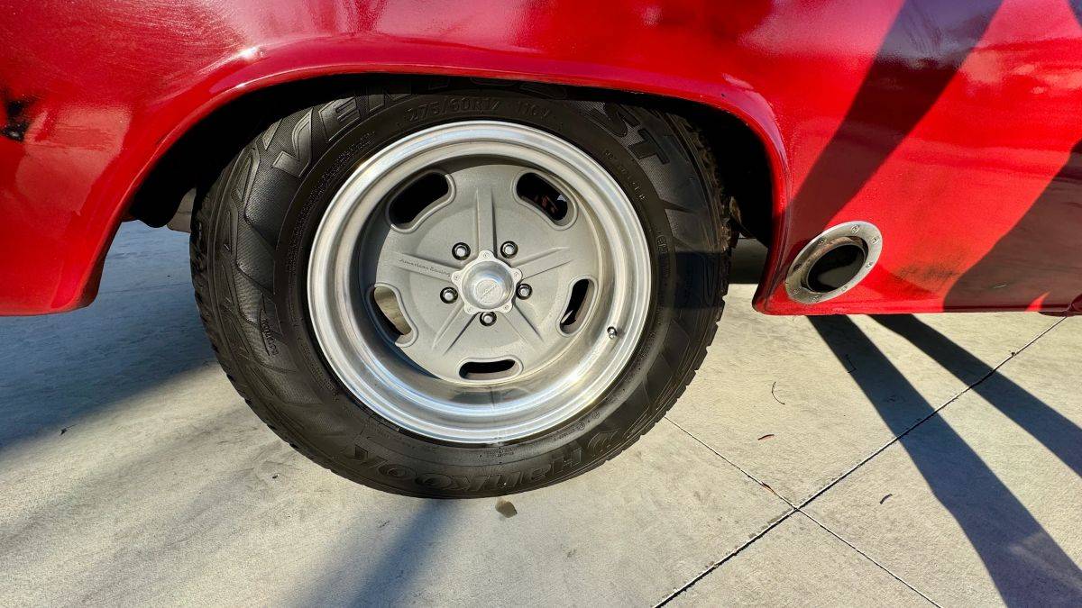 Gmc-pickup-resto-mod-1964-red-1