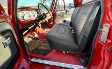 Gmc-pickup-resto-mod-1964-red-10