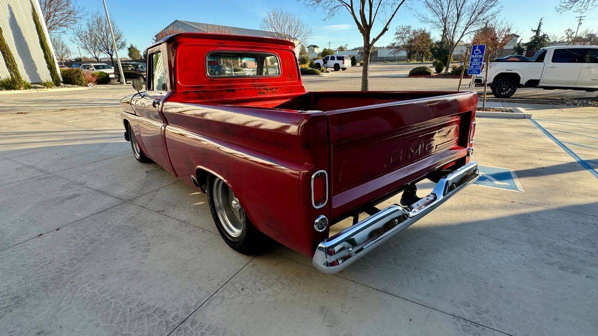 Gmc-pickup-resto-mod-1964-red-2