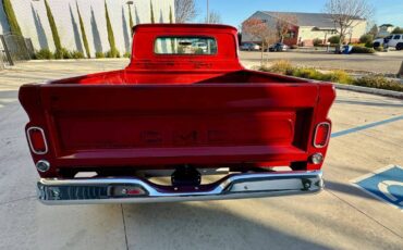 Gmc-pickup-resto-mod-1964-red-3