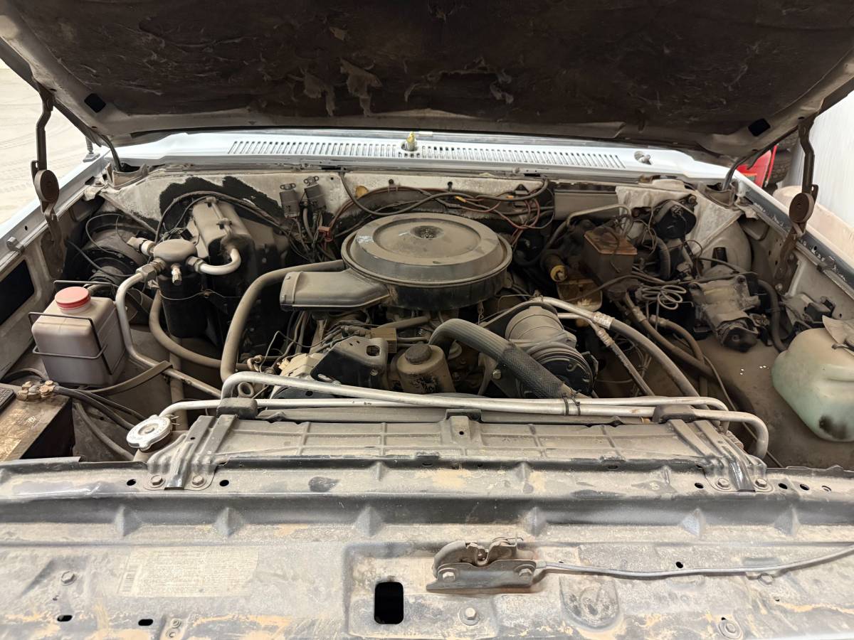 Gmc-r3500-1988-grey-10
