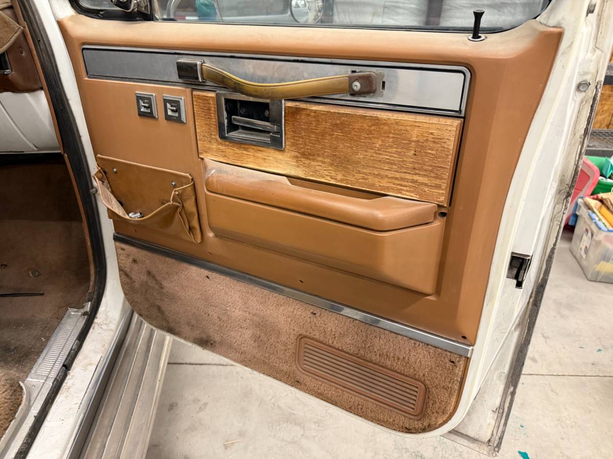 Gmc-r3500-1988-grey-12