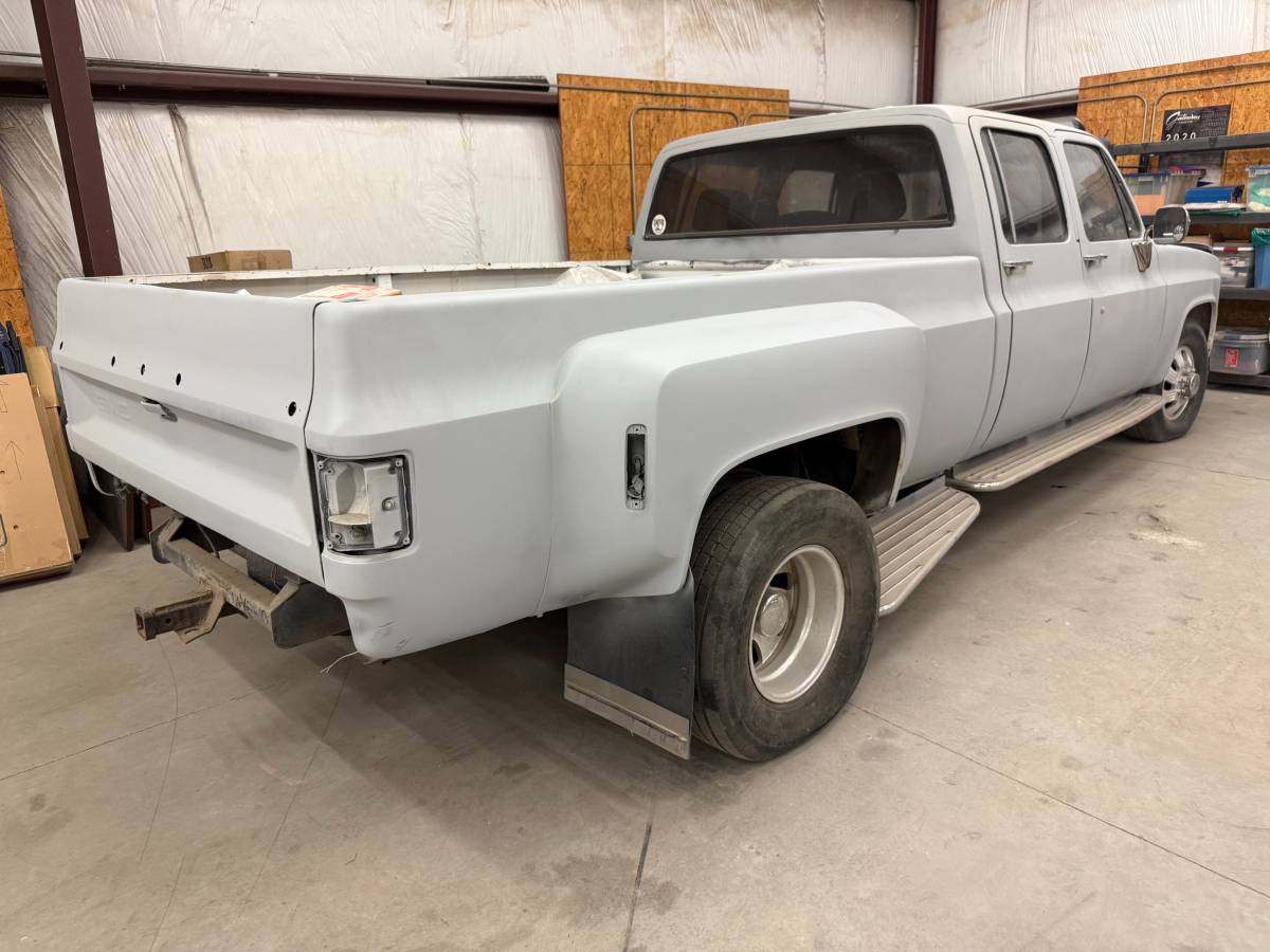 Gmc-r3500-1988-grey-5