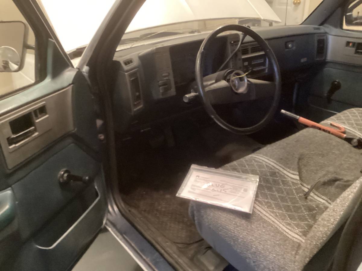 Gmc-s15-sonoma-1989-white-5