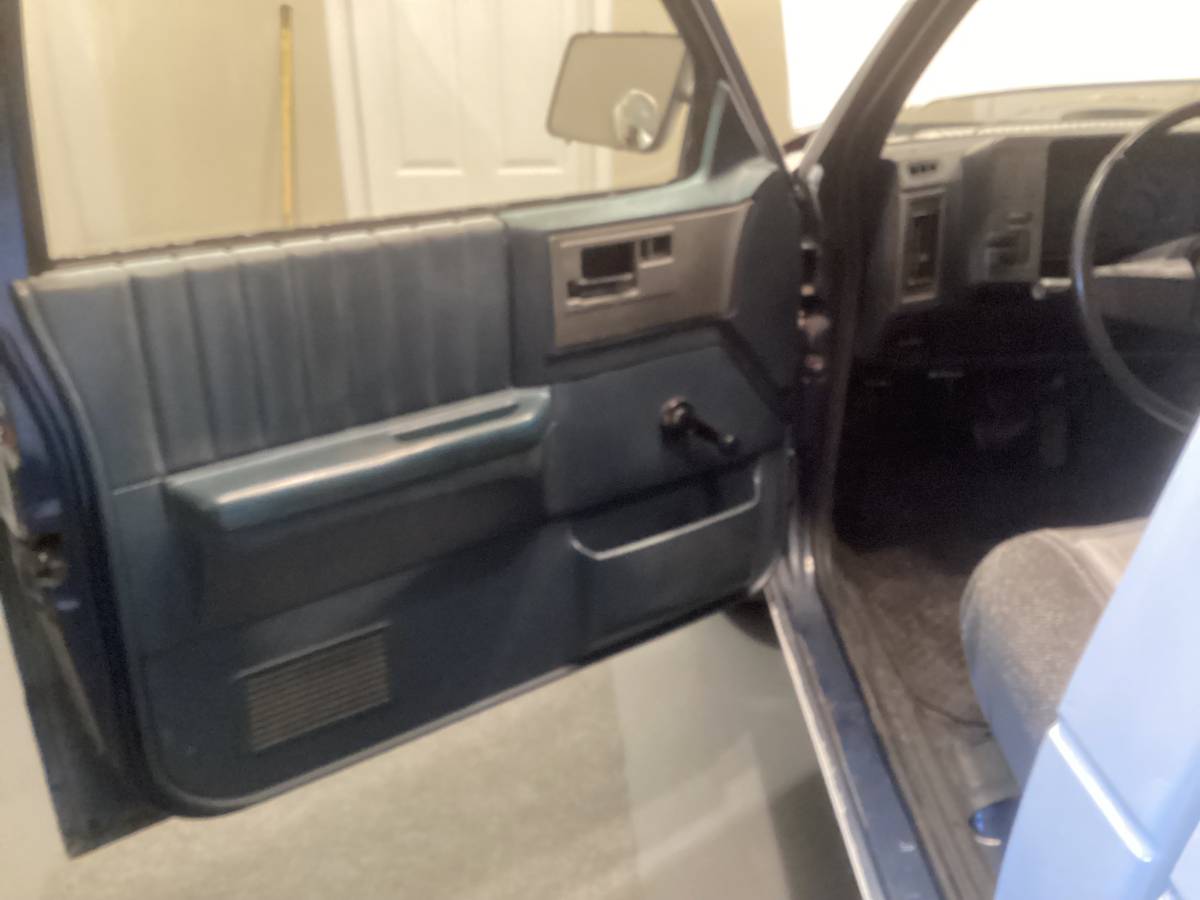 Gmc-s15-sonoma-1989-white-6