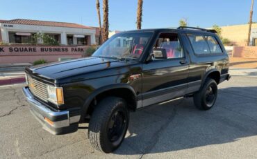 Gmc-s15-utility-12-ton-nominal-jimmy-1990-black-16