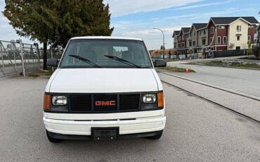 Gmc-safari-1988-white-8