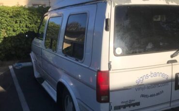 Gmc-safari-1995-white-1