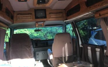 Gmc-safari-1995-white-4