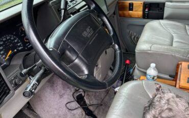 Gmc-safari-van-1995-black-1