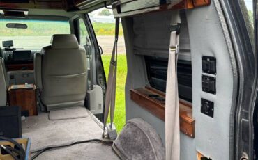 Gmc-safari-van-1995-black-5