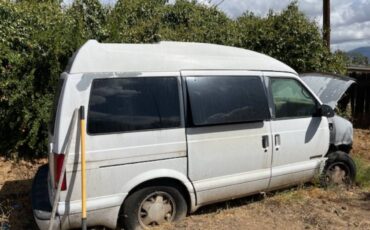 Gmc-savana-cargo-van-1996-2