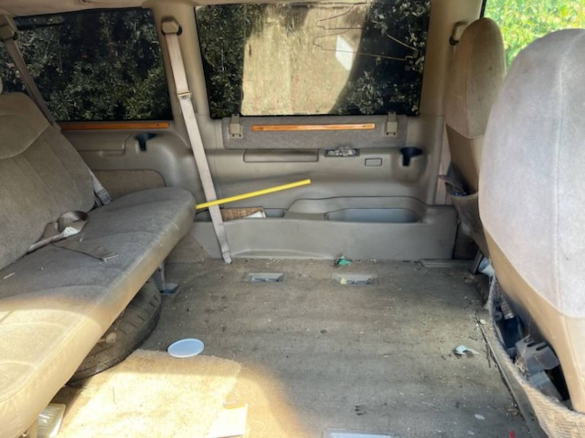 Gmc-savana-cargo-van-1996-5