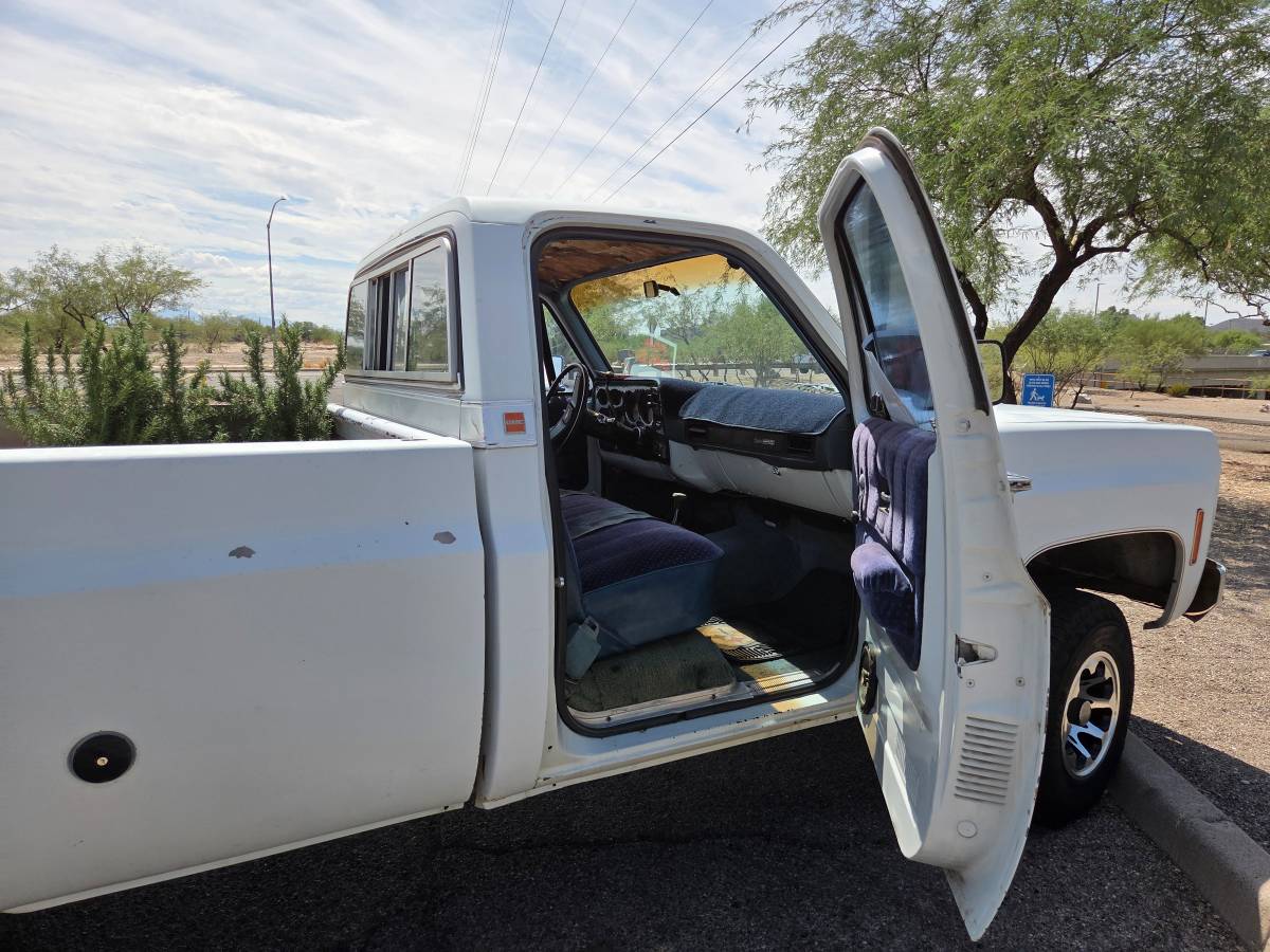 Gmc-sierra-1500-1974-white-1