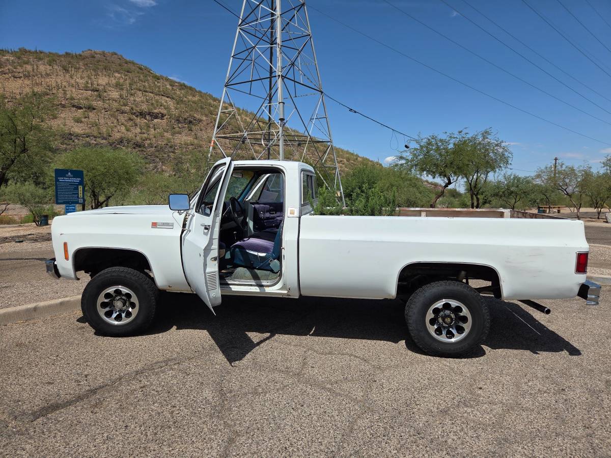 Gmc-sierra-1500-1974-white-3