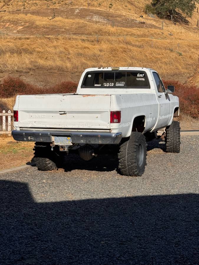 Gmc-sierra-1500-1975-white-1